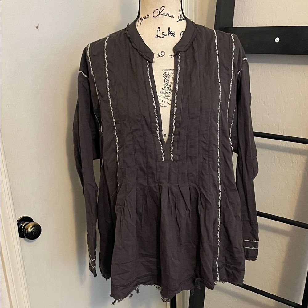 We The Free Gray V-Neck Distressed Pullover Bohemian Top